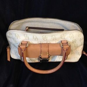 Dooney & Bourke purse